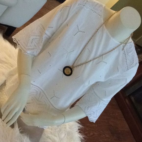 💞NORDSTROM Collection 💞stunning eyelet blouse - Picture 7 of 16